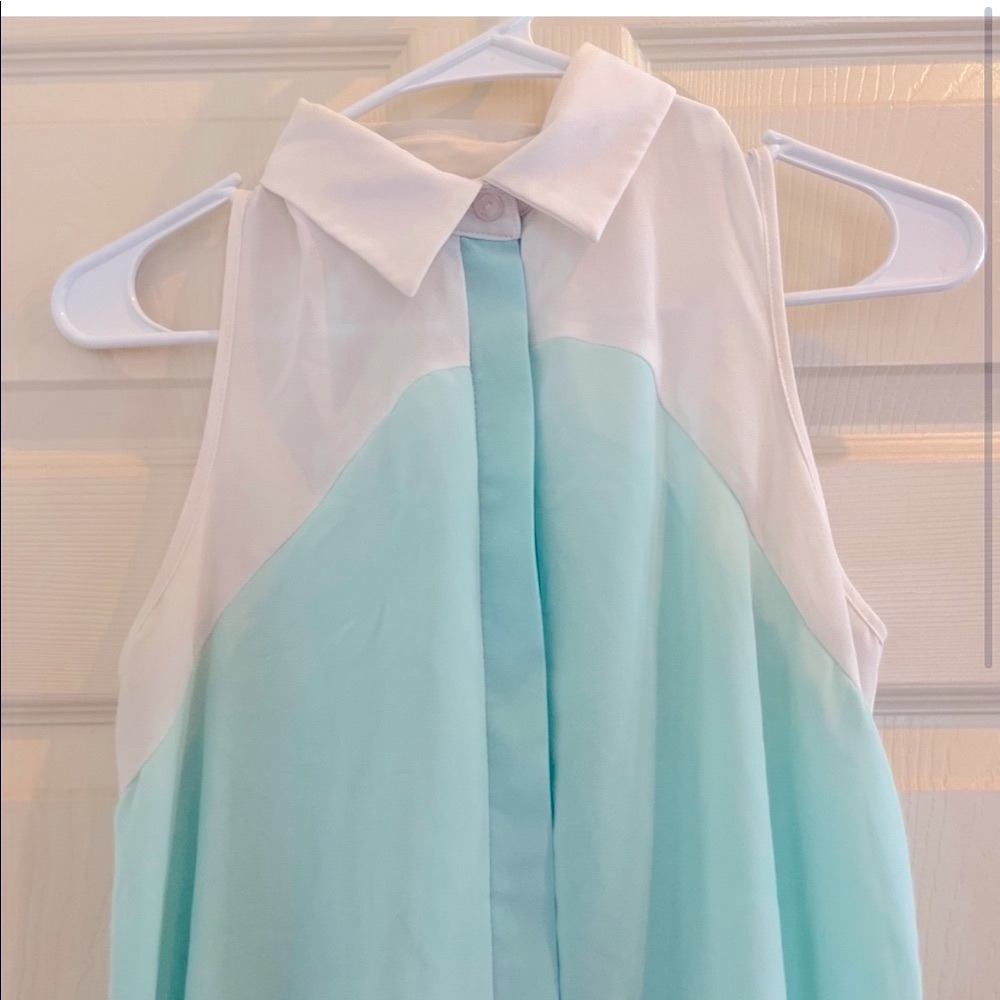 B Jewel hi low mint blouse - Picture 2 of 5